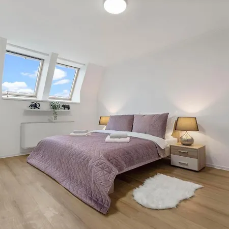 Family Hub In Centre Apartment