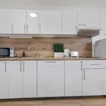 Family Hub In Centre Апартаменти