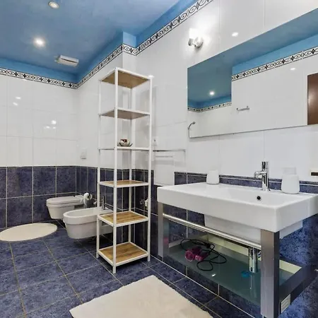 Apartment Family Hub In Centre *