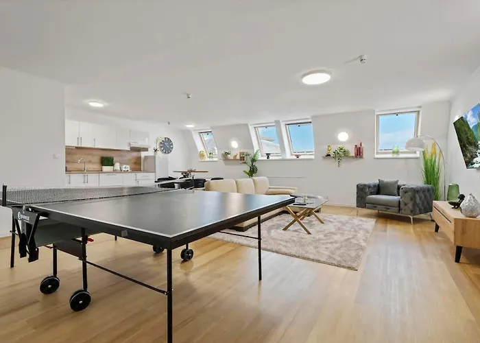 Family Hub In Centre *