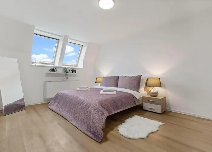 Family Hub In Centre